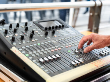 table de mixage analogique