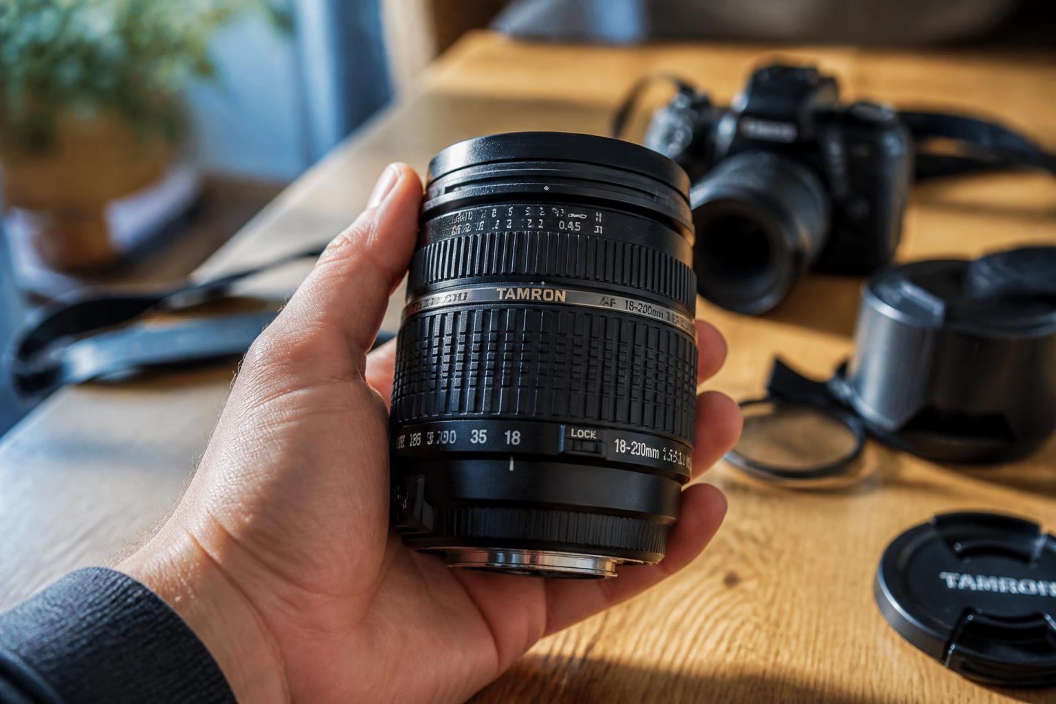 découvrez le tamron af 18-200mm f/3.5-6.3, l'objectif polyvalent qui optimise votre équipement photo à petit prix. parfait pour tous vos clichés du quotidien.